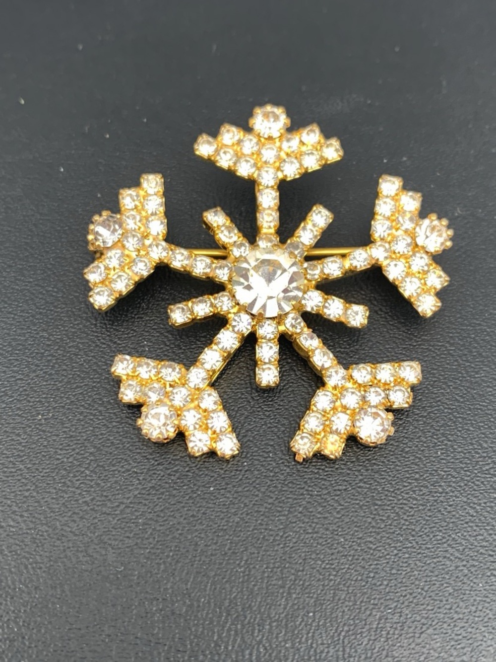 Vintage Gold tone rhinestone Snowflake Brooch - Women Jewelry